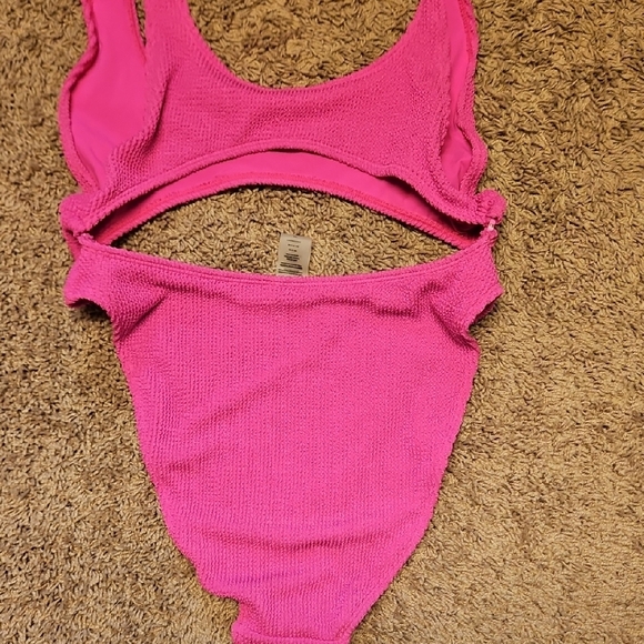 Good American Always Fits Monokini - Picture 6 of 6